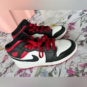 Boys Nike Jordan 1’s